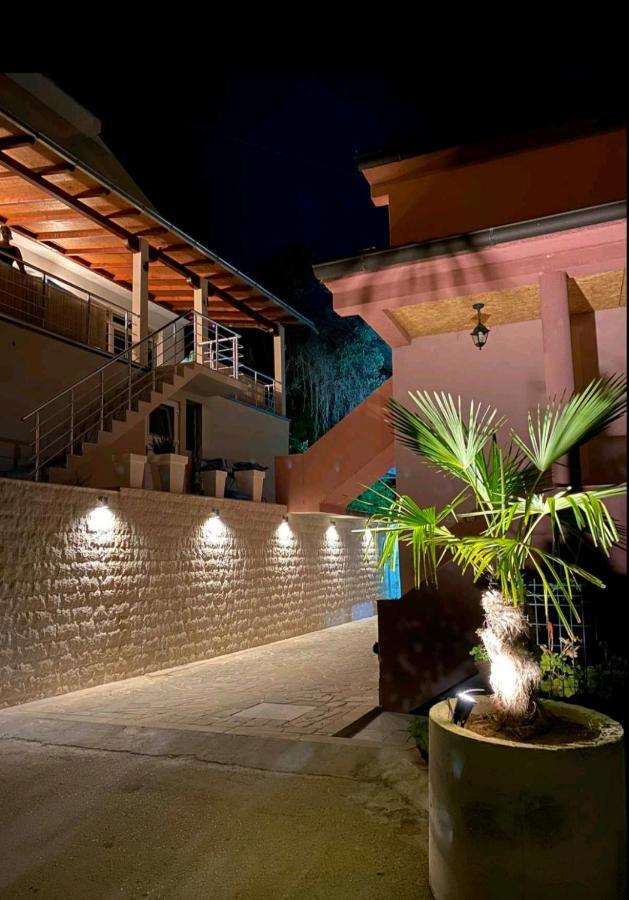 Apartments Kuc Tivat Exterior photo