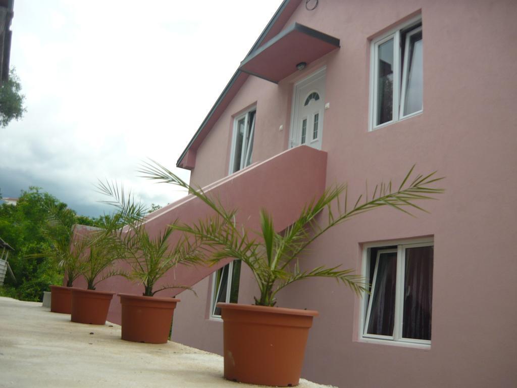 Apartments Kuc Tivat Exterior photo
